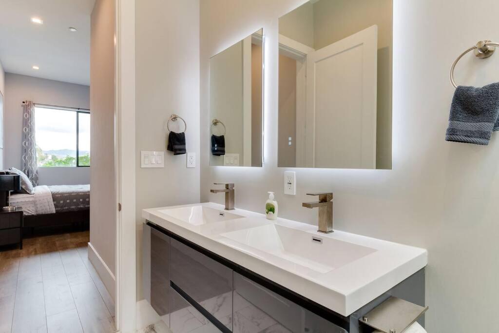 Villa Modern 4 Bedroom With Rooftop Deck #1 Los Angeles