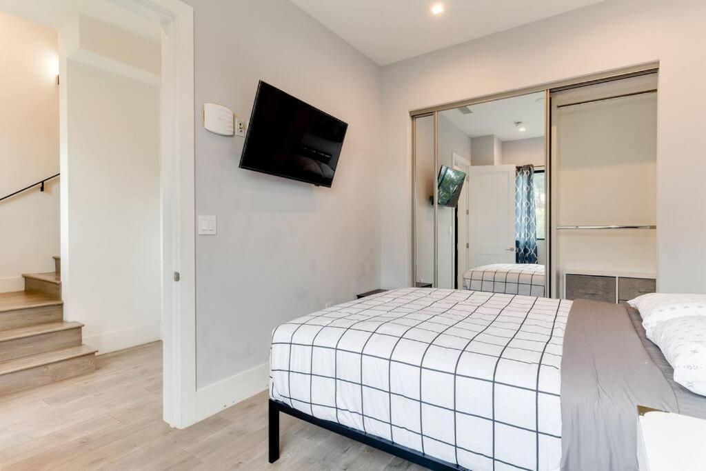 Modern 4 Bedroom With Rooftop Deck #1 Villa Los Angeles